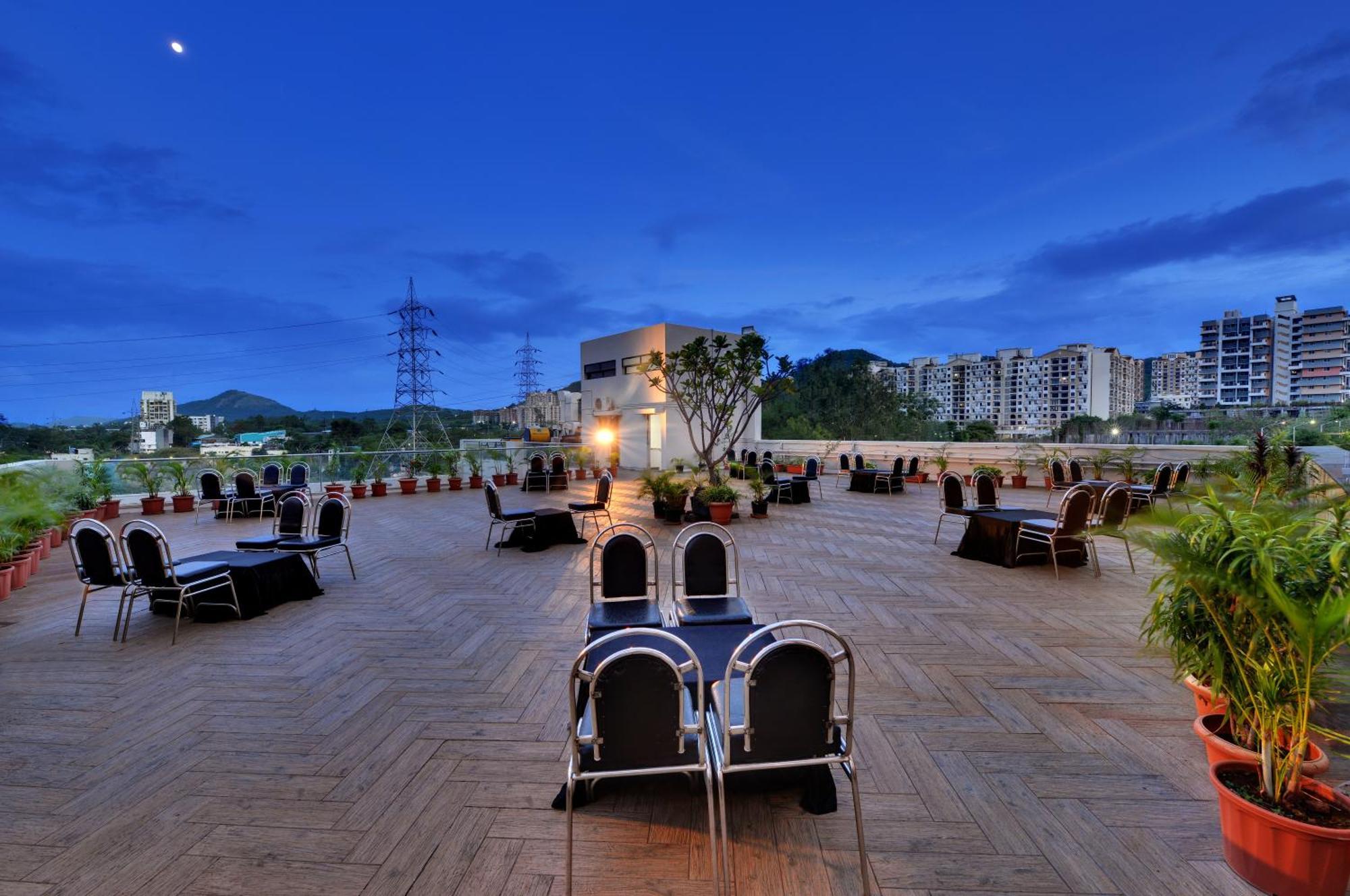 The Fern Residency, Vadgaon - Talegaon, Pune Zewnętrze zdjęcie