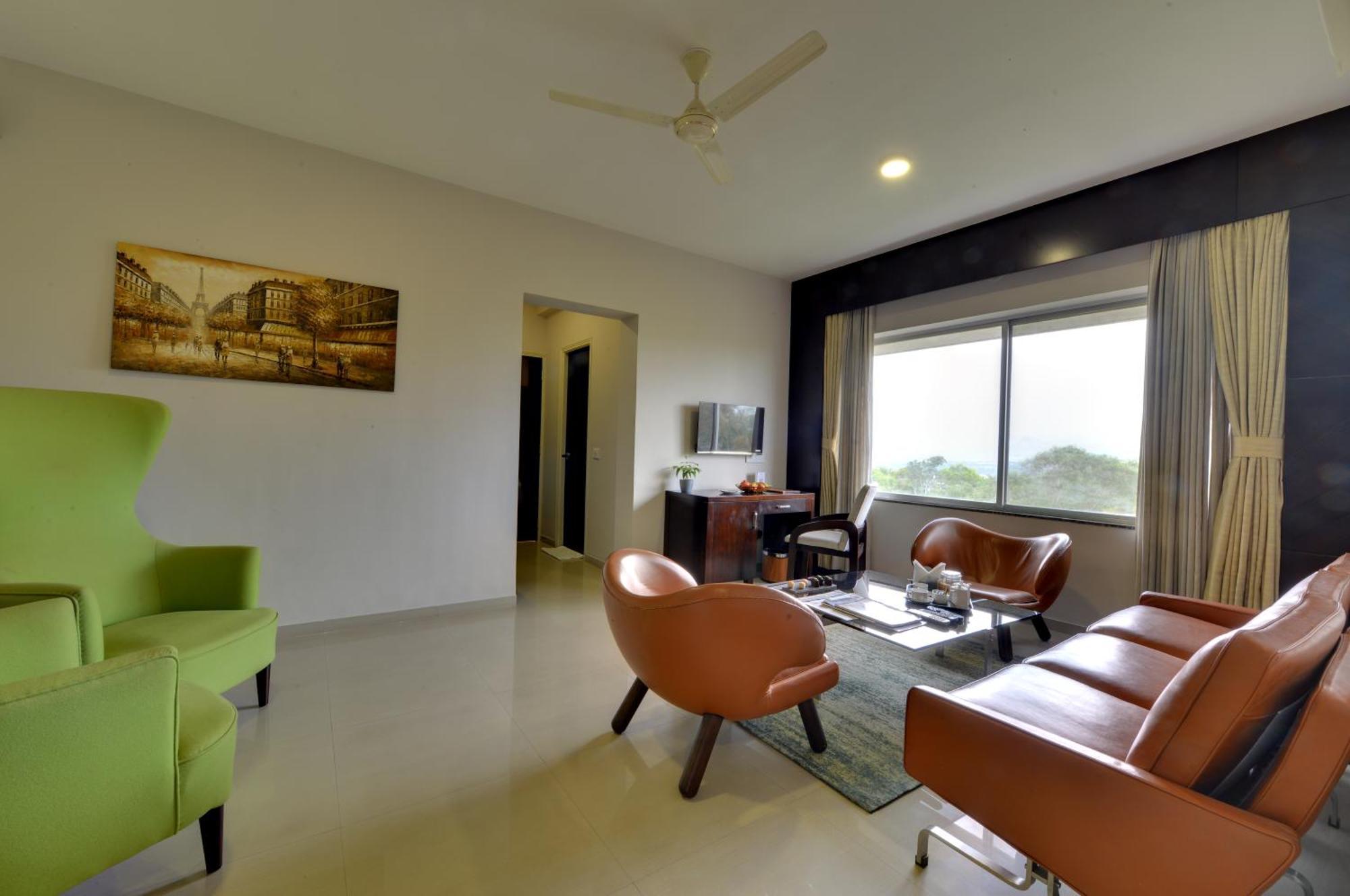 The Fern Residency, Vadgaon - Talegaon, Pune Zewnętrze zdjęcie